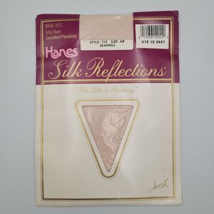 VTG 80s Hanes Silk Reflections Silky Sheer Pantyhose Size AB Style 715 Seashell
